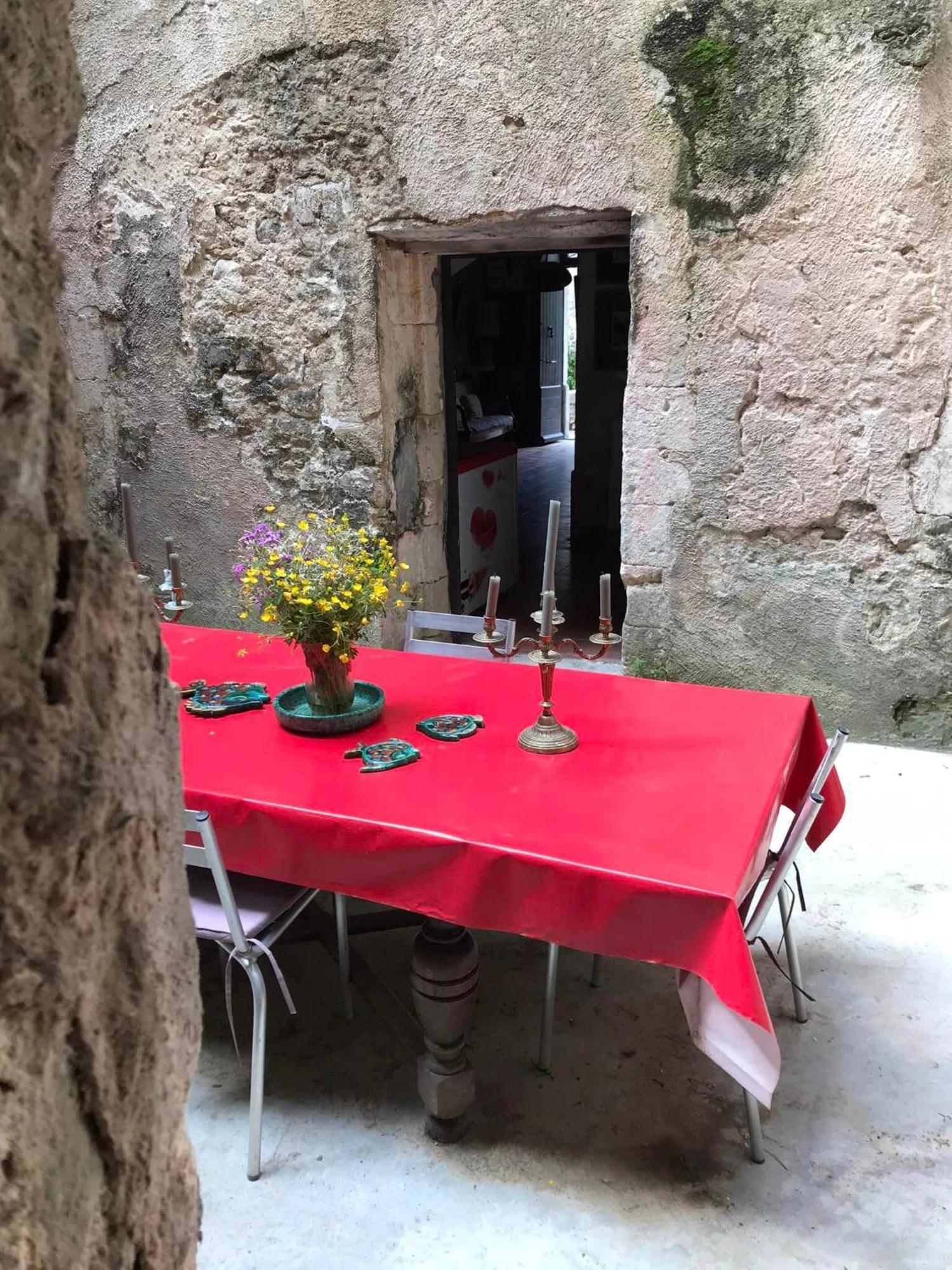 مُنيرْبْ La Maison Joly المظهر الخارجي الصورة